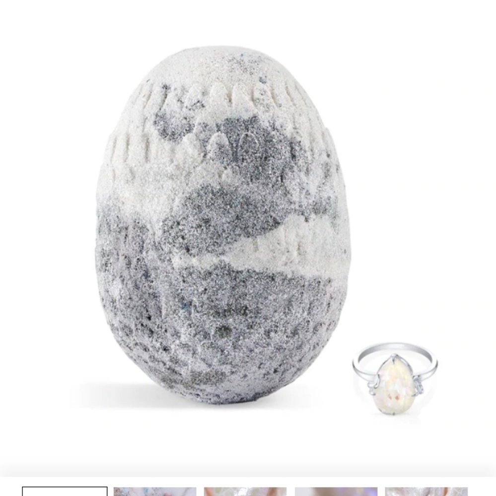 Snow dragon bath bomb.
